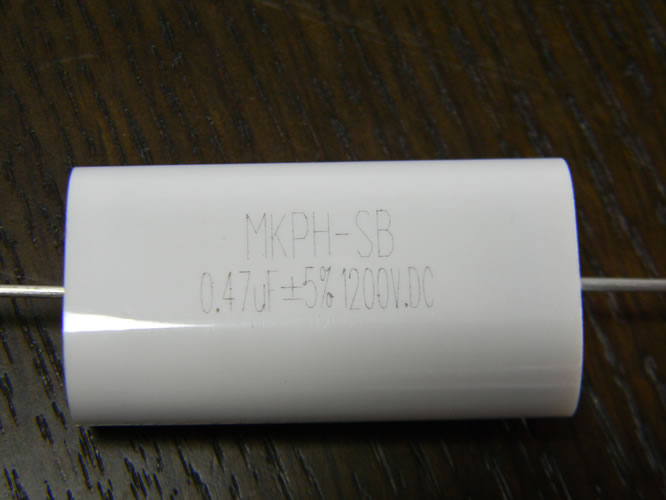 越洋伟业带您了解什么叫轴向电容